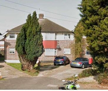 Elmcroft Close, Feltham, TW14 - Photo 4