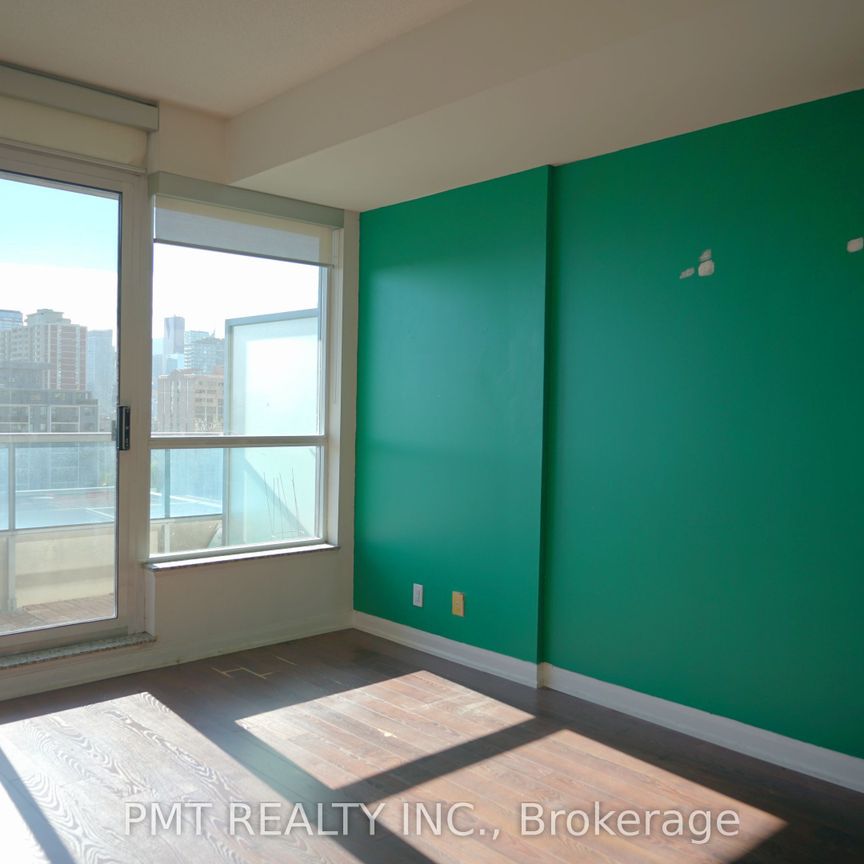 500 Condos and Lofts - Photo 1