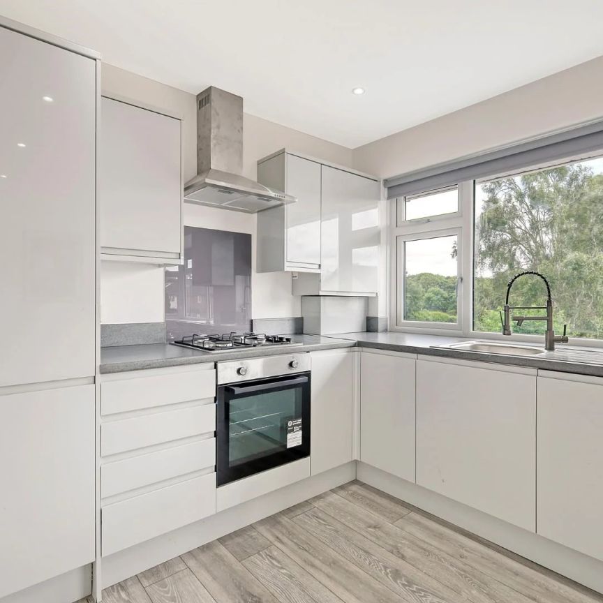 2 Bedroom Apartment - First Floor - Photo 1