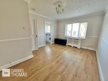 2 bedroom flat to rent - Photo 3