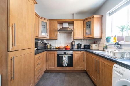 32 Dunraven Gardens, Belfast, BT5 5LG - Photo 5