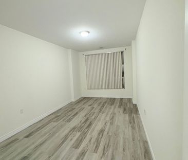 For Lease - 353 Commissioners Road Unit# 914, London South, Ontario - Photo 6