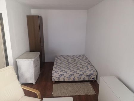 Location Appartement 1 pièce 29m² CLERMONT FERRAND 63000 - Photo 2