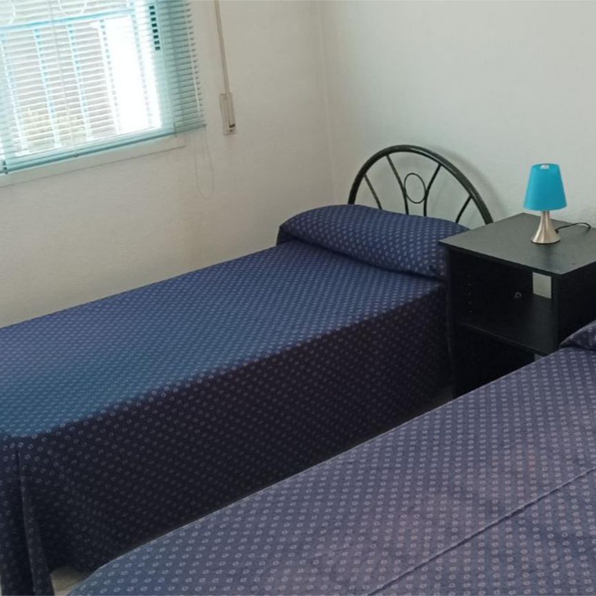 Casa adosada de alquiler en Carrer Llobarro, 5, Barranco Hondo - Photo 1