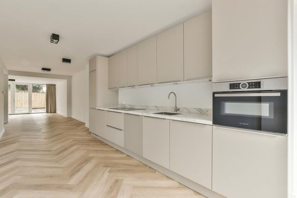 Huis te huur: Van Boshuizenstraat 439 1082 AR Amsterdam - Foto 1