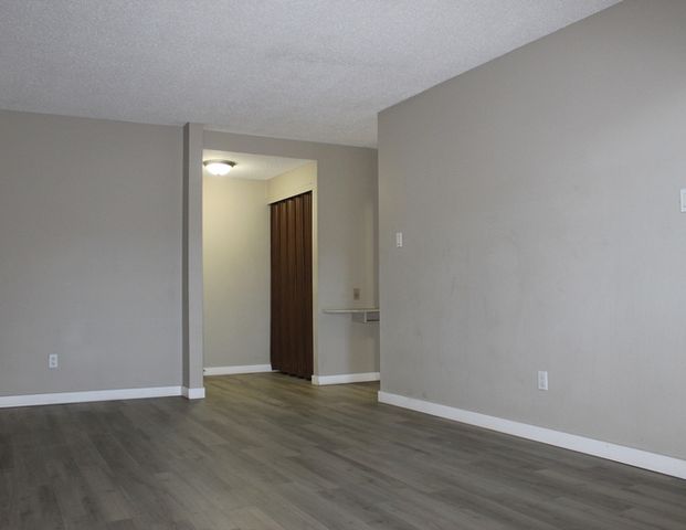 Twilight Manor | 10723 102 Street NW, Edmonton - Photo 1