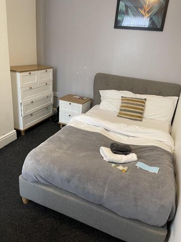 4 bedroom house to rent - Photo 4