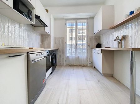 Location Appartement 3 pièces 88m² NICE 06000 - Photo 4