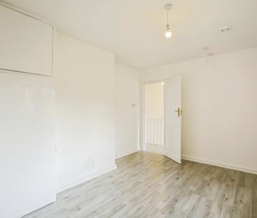 Camden Gardens - Photo 3