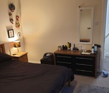 1 bedroom house of multiple occupation to rent - Photo 6