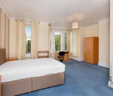 1 bedroom Flat To Let - Photo 1