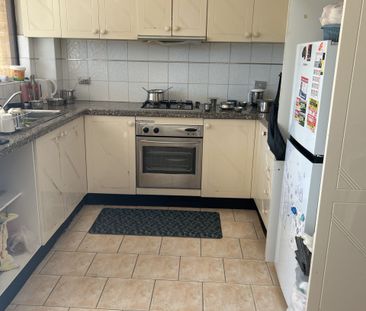 For Rent 49/27–33 Addlestone Road, Merrylands - Photo 4