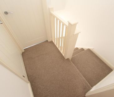 2 bedroom terraced house to rent - Photo 3