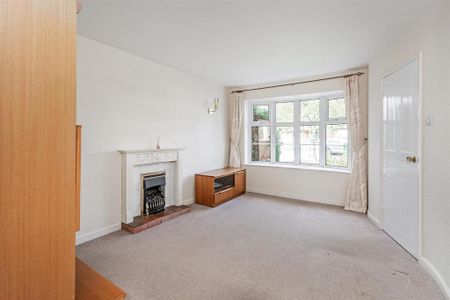 3 bedroom detached house to rent - Photo 2