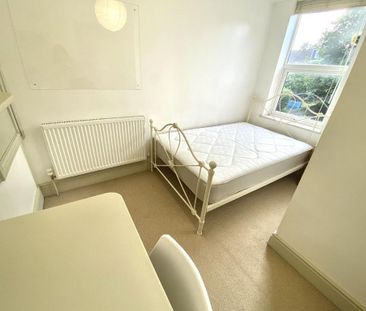 4 bedroom house share to rent - Photo 3