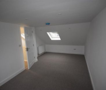 5 bedroom semi-detached house to rent - Photo 3