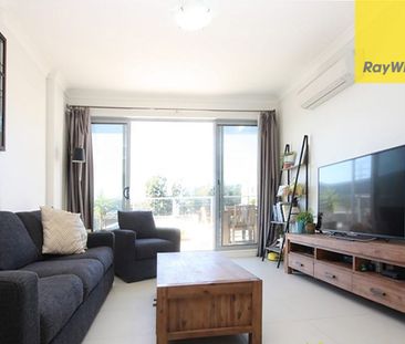 Sun-Drenched East Facing Penthouse - Photo 1