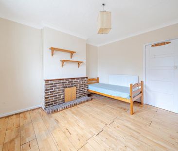 2 bedroom maisonette to rent - Photo 5