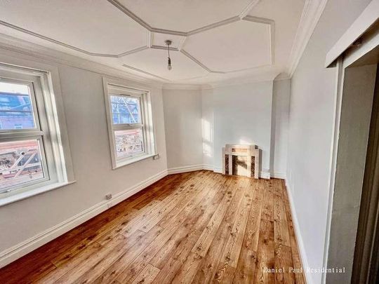 Northfield Avenue, W13 - Photo 1