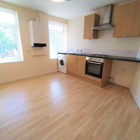 1 bedroom Flat To Let - Photo 3