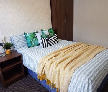 Saxony Road, Liverpool. - Photo 4