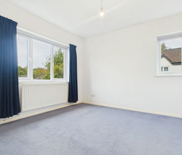 Semi-detached house to rent on - Photo 5