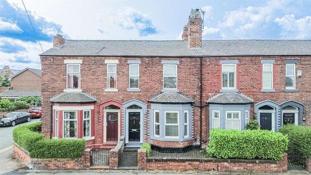 Knutsford Road, Grappenhall, Warrington, WA4 - Photo 1