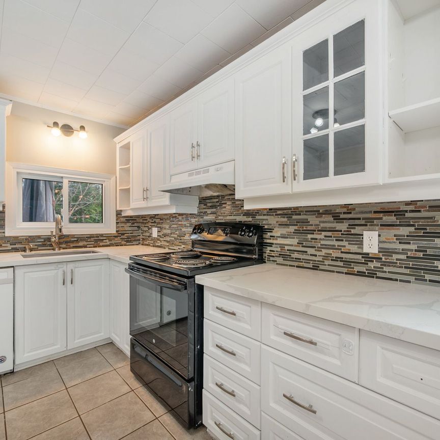 For Lease - 79 Poyntz Street, Penetanguishene, Ontario - Photo 1