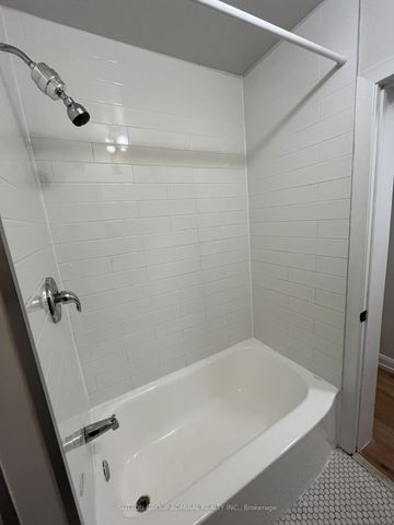 For Lease - 322 High Park Avenue Unit# 1, Toronto, Ontario - Photo 4