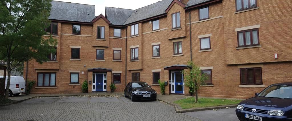 3 bedroom flat to rent - Photo 1