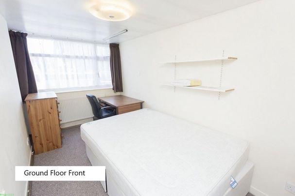 4 bedroom terraced house to rent - Photo 1