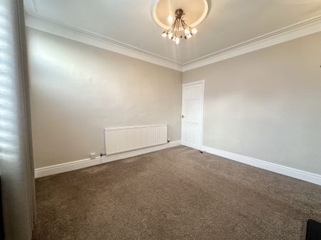 Warminster Road, Norton Lees, Sheffield, S8 - Photo 4