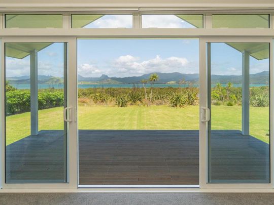 HARBOUR FRONT PARADISE - Photo 1