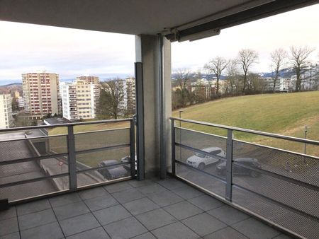 3.5-room apartment on the 7th floor! - Photo 2