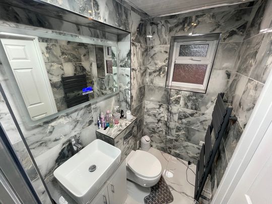 3 bedroom bungalow to rent Ripley Road, Luton, Bedfordshire, LU4 - Photo 1