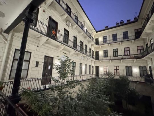 Kiadó jó állapotú lakás - Budapest V. kerület - Photo 1