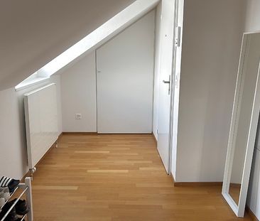 1½ Zimmer-Dachwohnung in Luzern, möbliert, auf Zeit - Photo 5