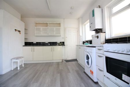 Wellington Road North, Hounslow - Photo 4