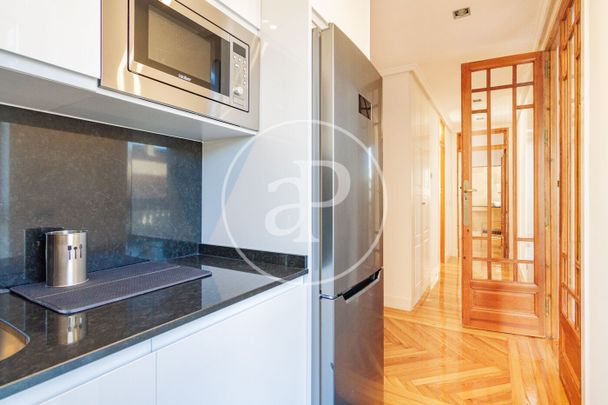 Flat for rent in Sol (Madrid) - Photo 1