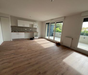 Location Appartement 3 pièces 63m² BRUGUIERES 31150 - Photo 5