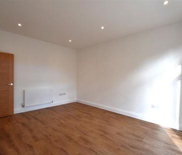 3 bedroom house to rent - Photo 3