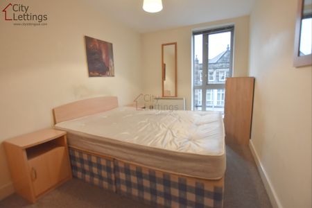 2 Bedroom Apartment - Photo 3