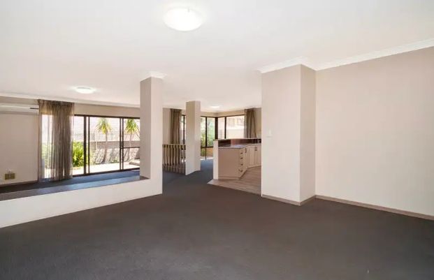 “Fantastic Rental Opportunity in Sought After Applecross!!” - Photo 1