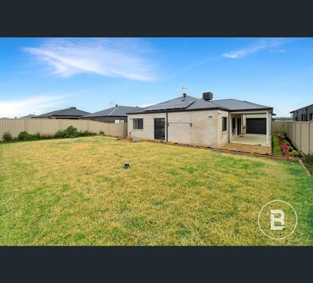 83 Wedge Tail Drive, Winter Valley, Vic 3358 - Photo 5
