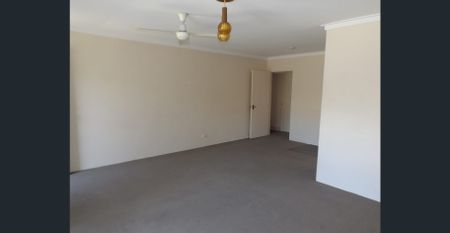 Perfect location! - Photo 5