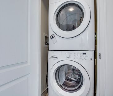 For Lease - 5605 Oscar Peterson Boulevard Unit# 3, Mississauga, Ont... - Photo 1