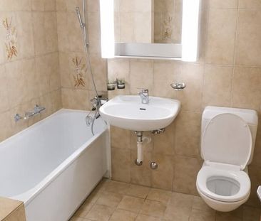 3.5 Zimmer, 90 m², 2. Stock - Photo 3