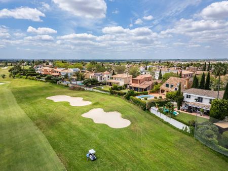 5 bedroom luxury Detached House for rent in Seville, Spain - Photo 4
