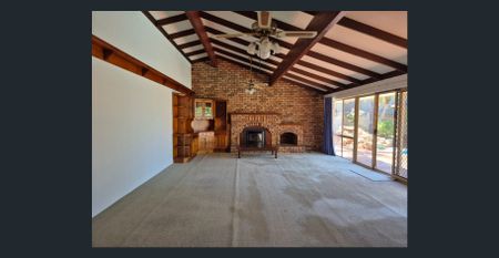 Oversized Family Home with Refurbished Pool! - Photo 4