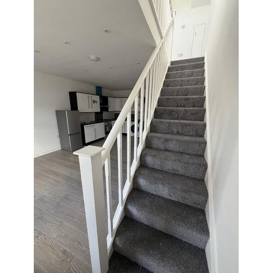 2 bedroom maisonette to rent - Photo 1